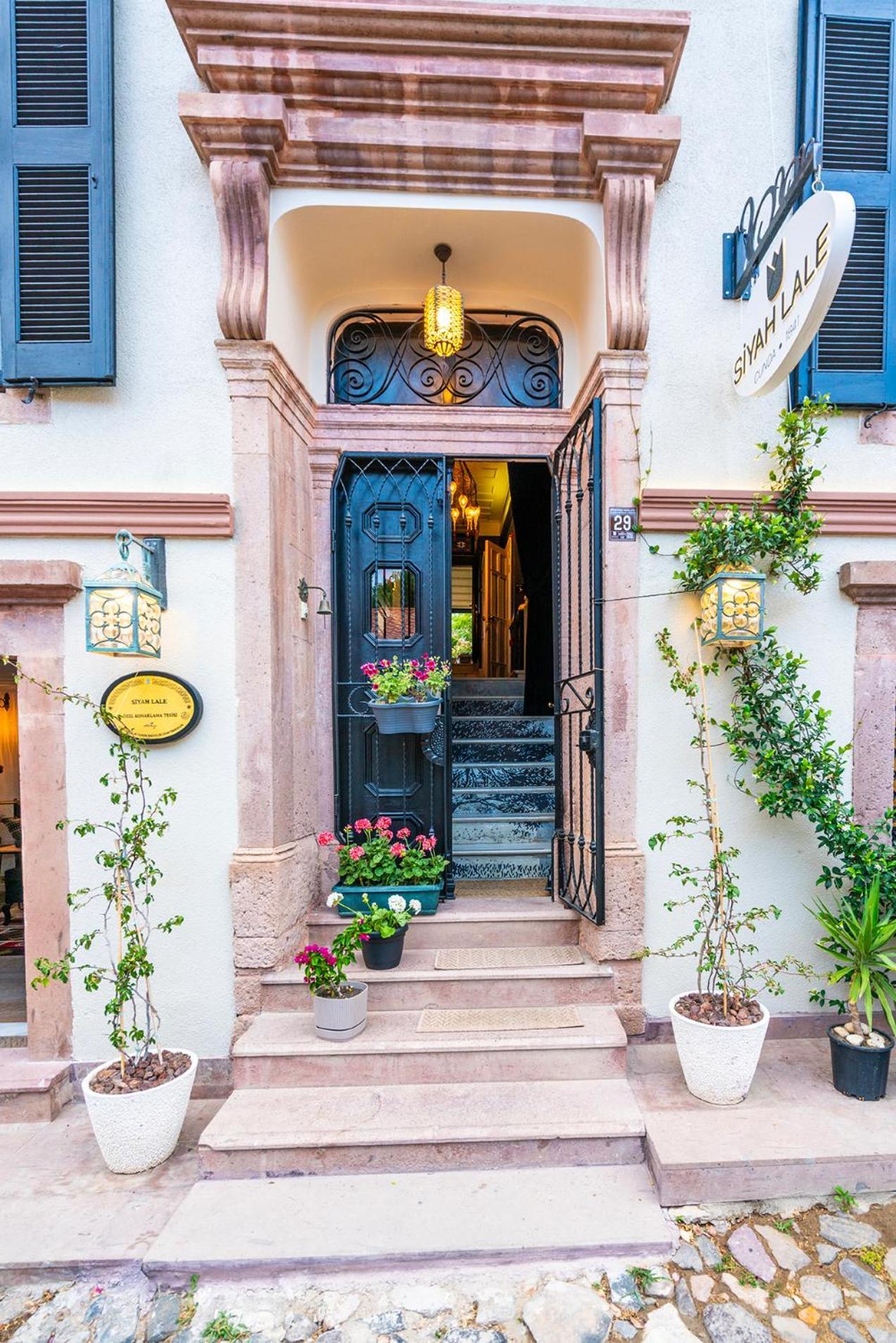Hotel Siyah Lale Cunda 1841 (Adults Only) Ayvalı Exterior foto